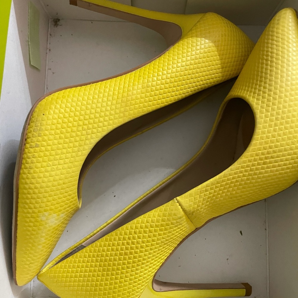 Yellow Giani Bini Pumps